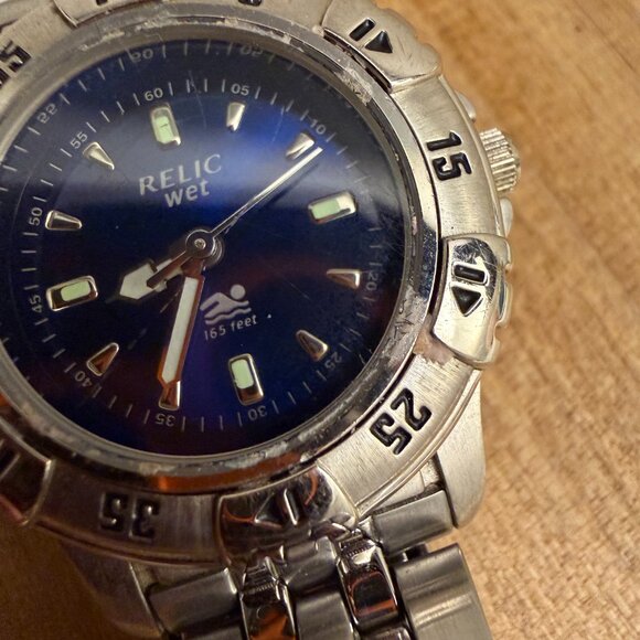 Relic Wet Unisex Watch - Picture 4 of 9